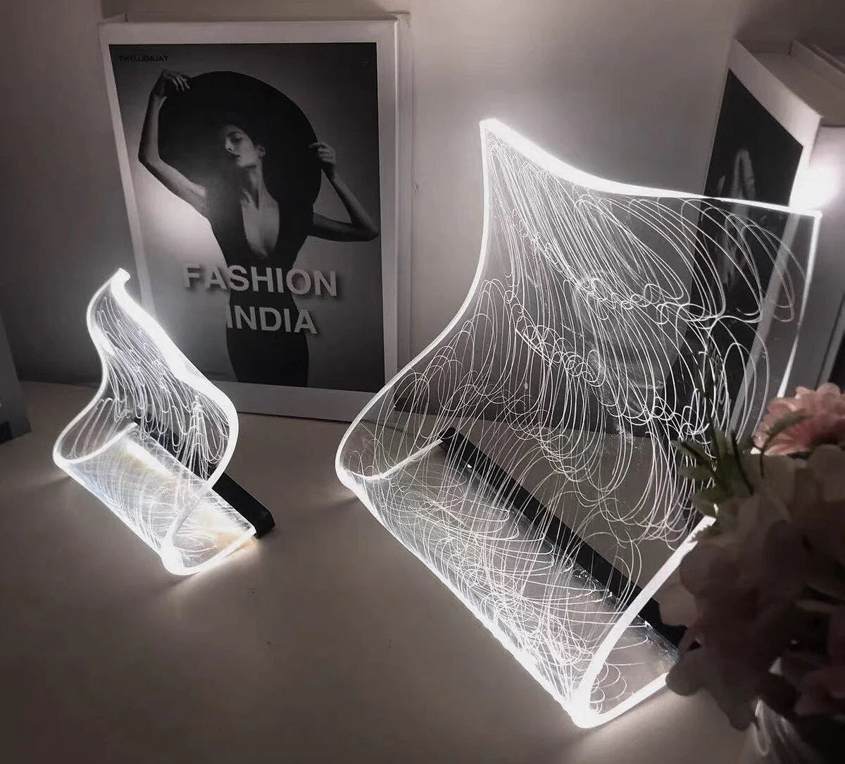 Luminary Artsy LED Table Lamp